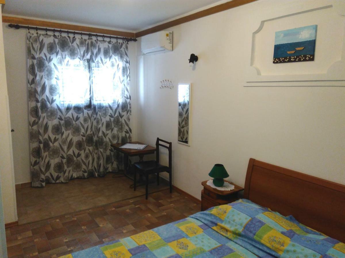 Ina Apartment Funtana Exterior photo